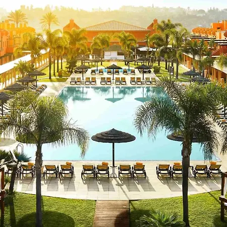 Appartement Luxury Apartment, Marina, & Pool Ii