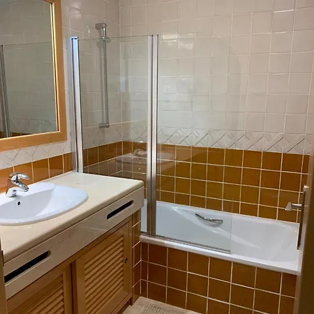 Appartement Luxury Apartment, Marina, & Pool Ii
