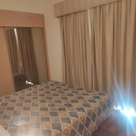 Luxury Apartment, Marina, & Pool Ii Апартаменти *