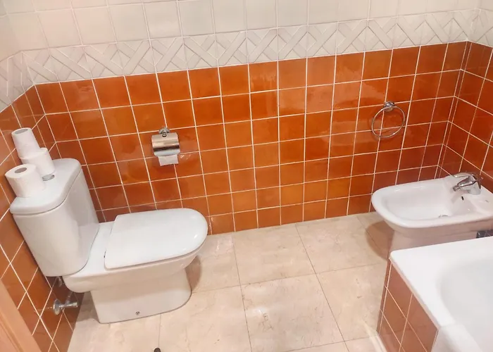 Luxury Apartment, Marina, & Pool Ii * ポルティマン